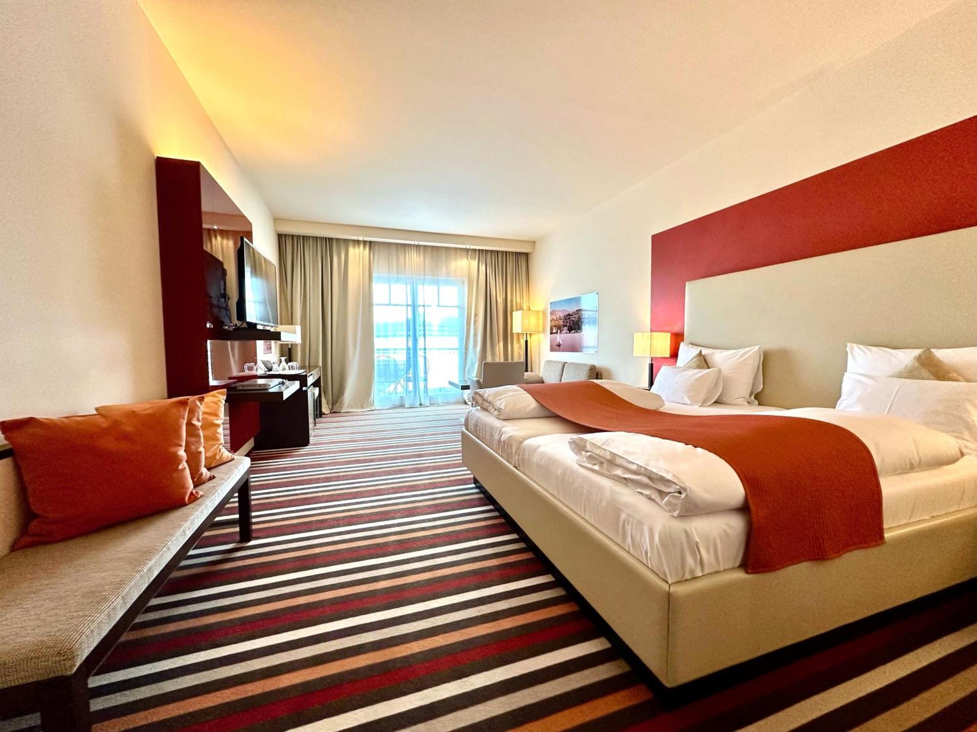 Casinohotel Velden 벨덴암워스에르시 외부 사진